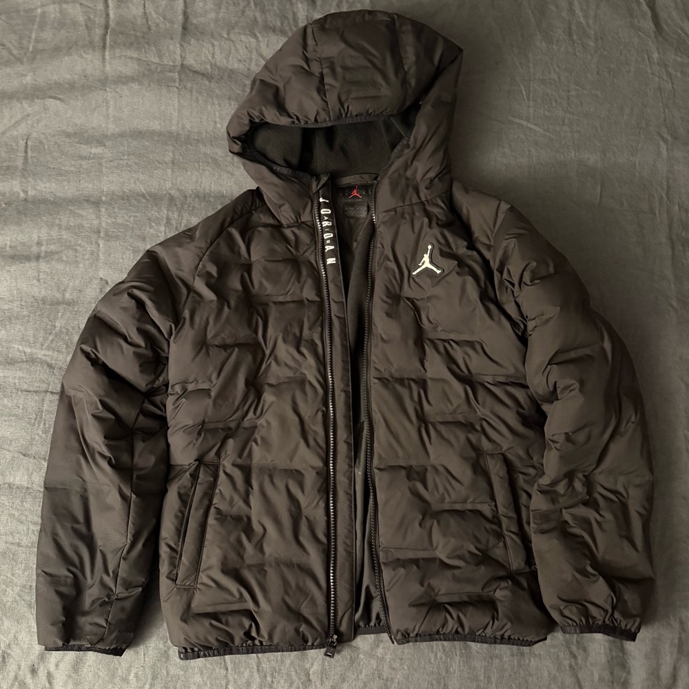 Jordan Hooded Black Puffer Jacket Youth Large